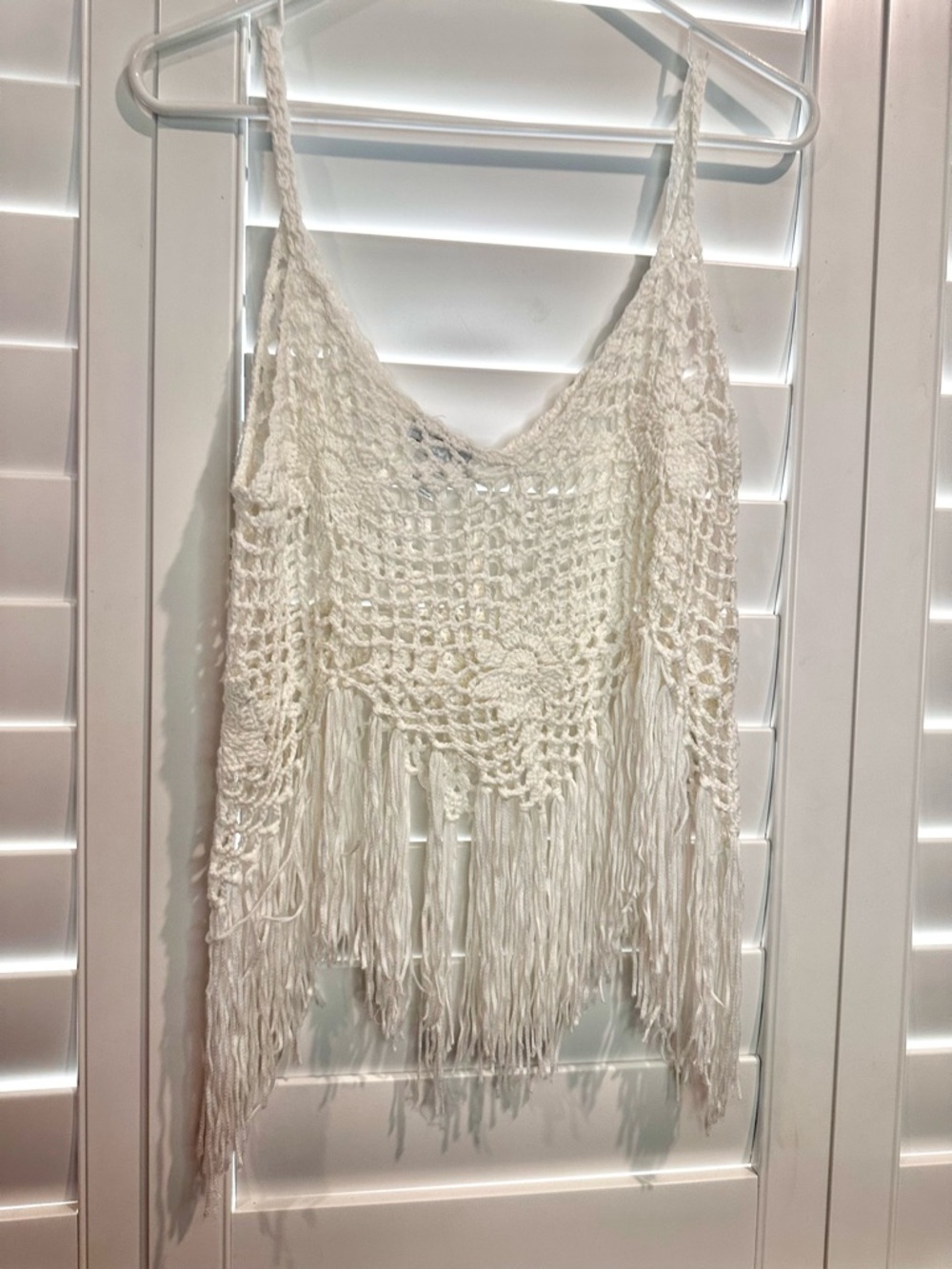 ViVi Cream Crochet Fringe Tank